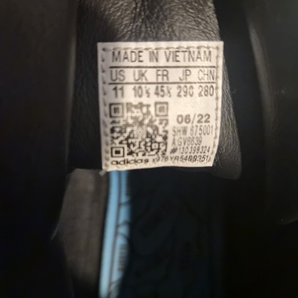 Black and Gray Men's Sneakers - Picture 6 of 6